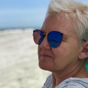 Meet your Posher, Vickie